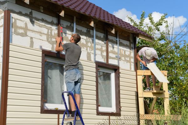 Cost of Handyman Siding Repair in Saint Peters