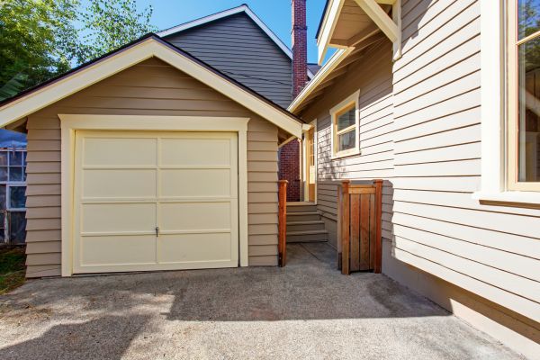 Garage Siding Replacement in Saint Peters