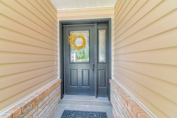 Siding Panel Repair in Saint Peters