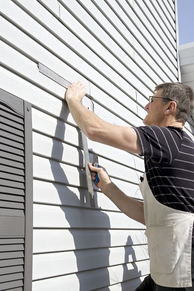 Cost of Vinyl Siding Service in Saint Peters